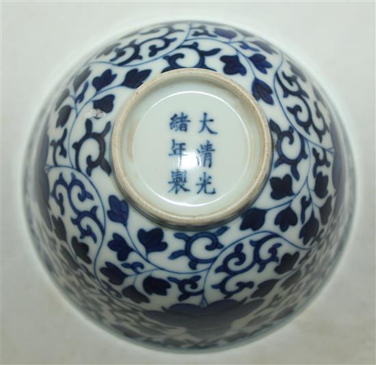 A Chinese blue and white bowl, Guangxu mark but later, diam. 11.2cm